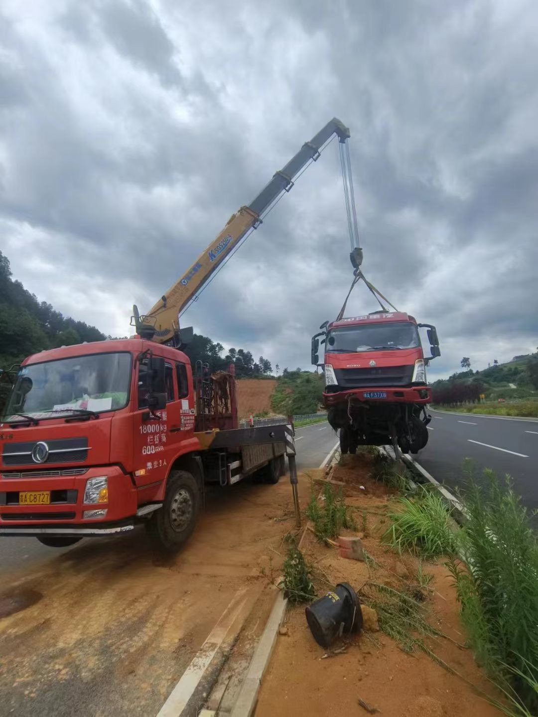 顺城区吊车出租公司在日常生活中对吊车要怎样检查